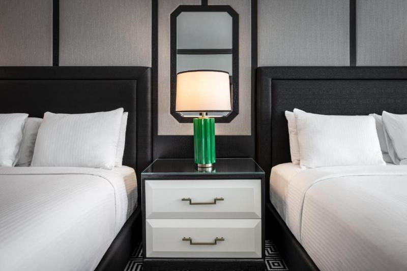 Caesars Suites At Caesars Palace image