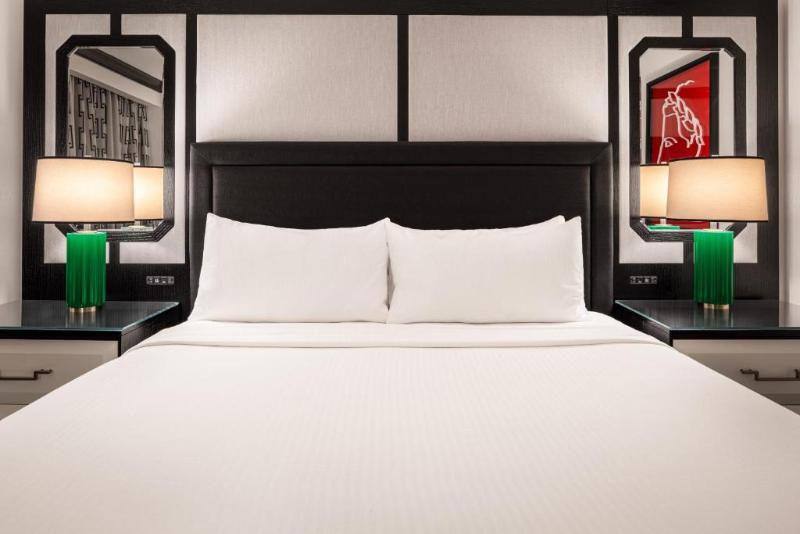 Caesars Suites At Caesars Palace image