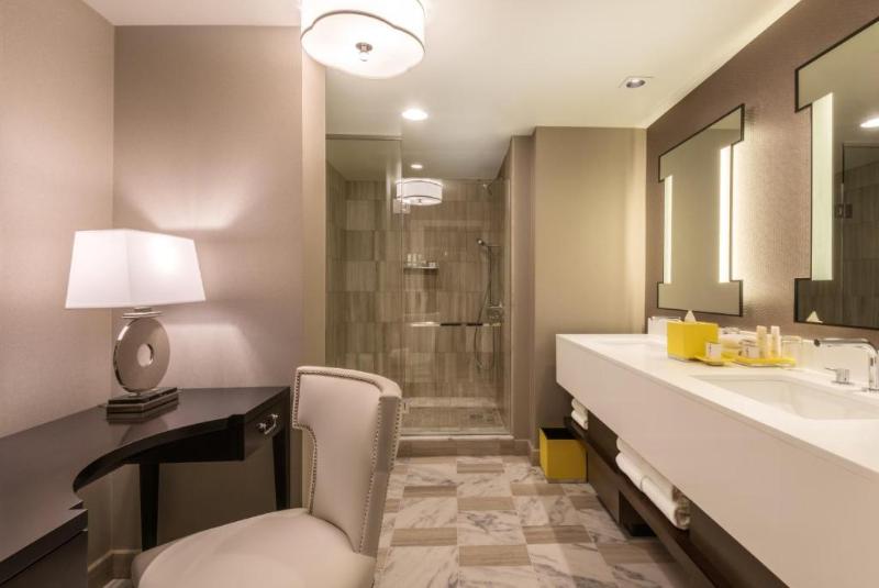 Caesars Suites At Caesars Palace image