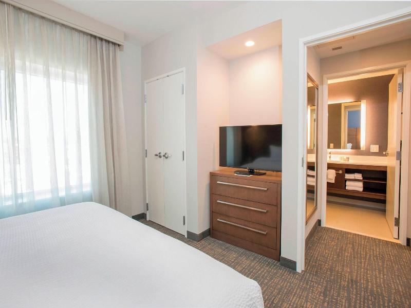 Residence Inn by Marriott Cincinnati Midtown/Rookw image