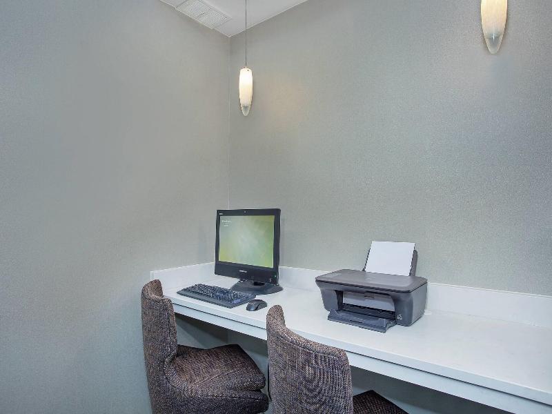 Residence Inn By Marriott Knoxville Cedar Bluff — photo 52