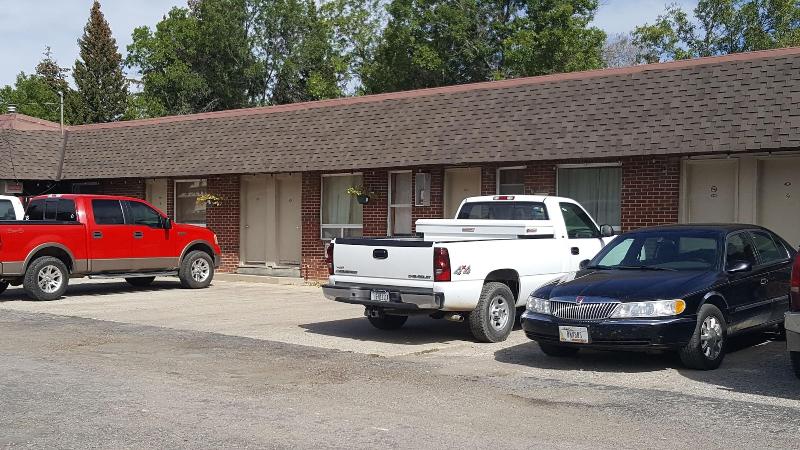 Trails End Motel