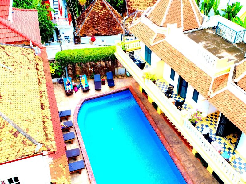 Residence Wat Damnak image