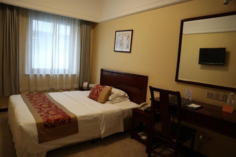Donghu Guest House image