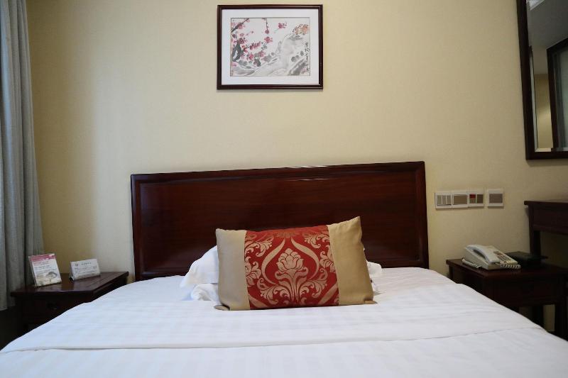 Donghu Guest House image