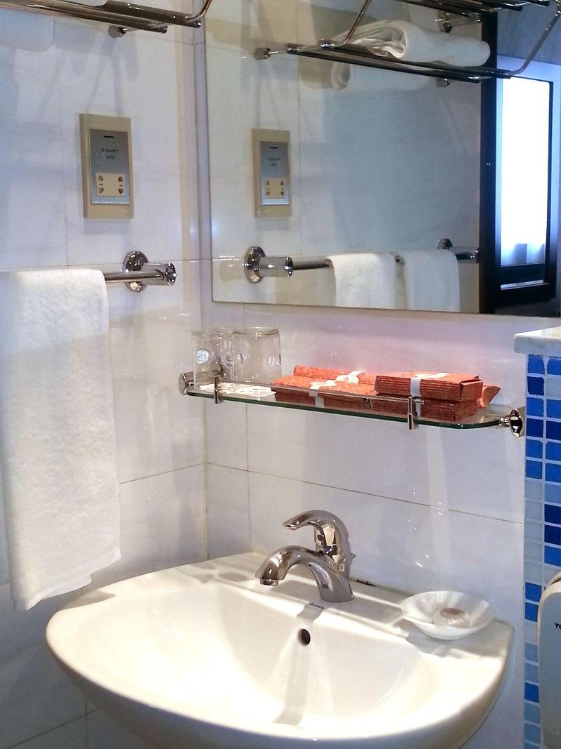 Donghu Guest House image