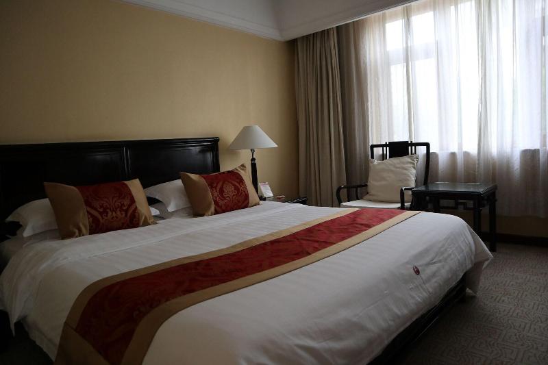 Donghu Guest House image
