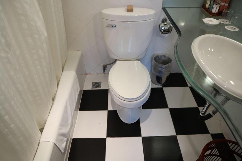 Donghu Guest House image