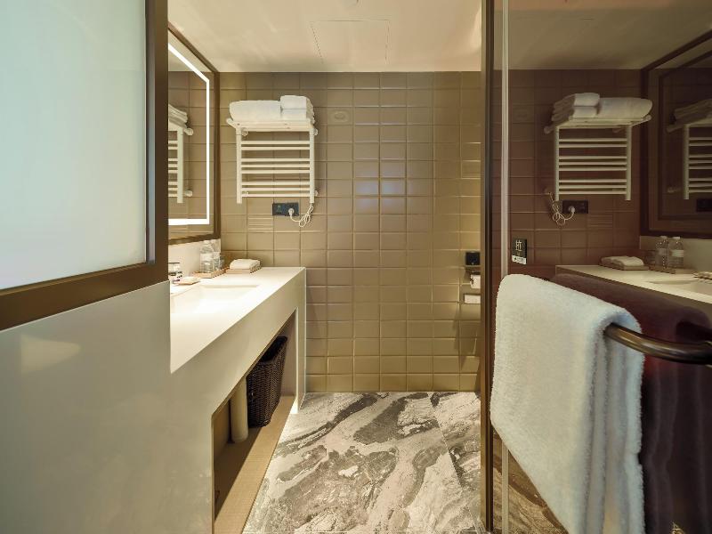 Donghu Guest House image
