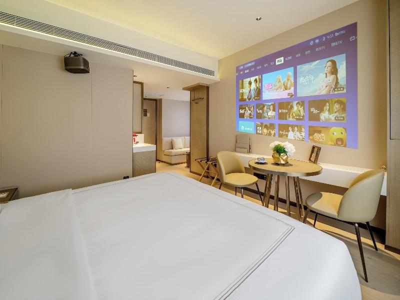 Donghu Guest House image