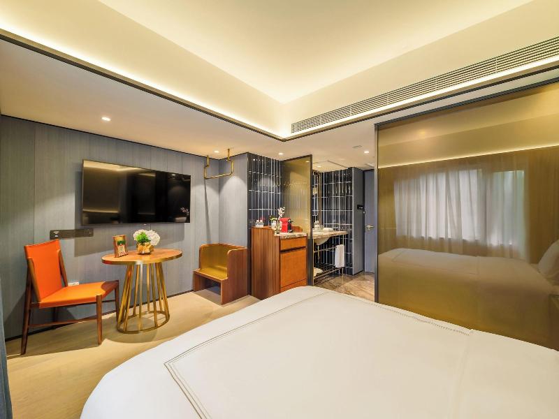 Donghu Guest House image