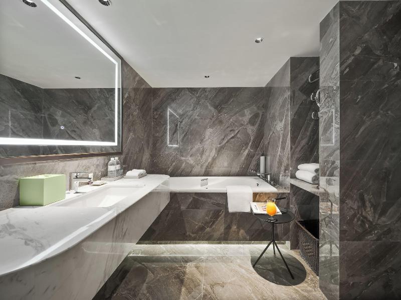 Donghu Guest House image