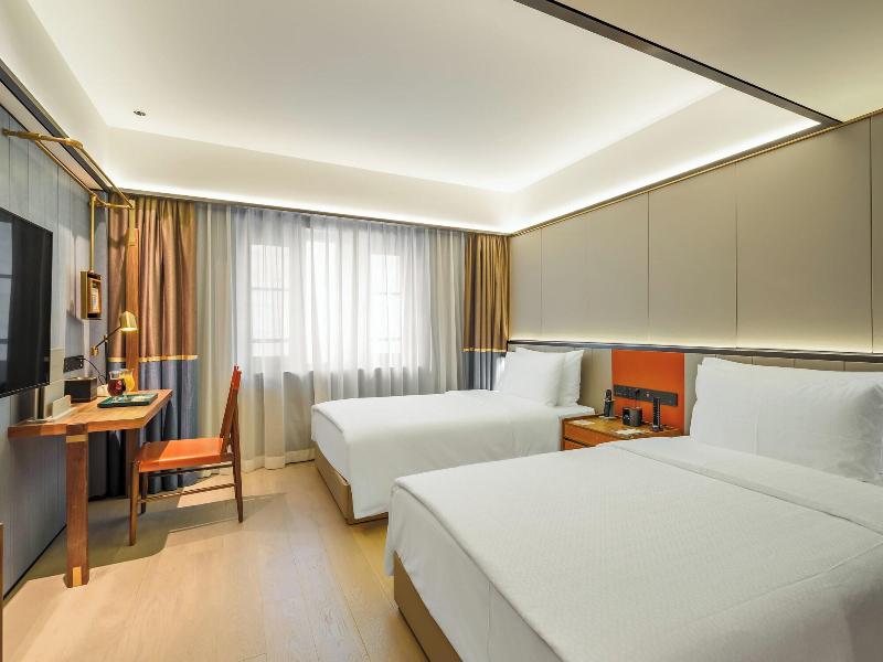 Donghu Guest House image