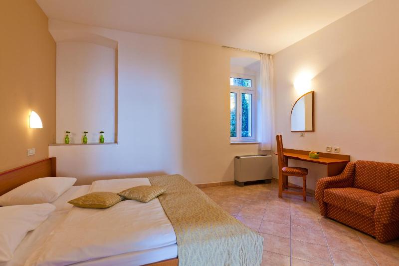 Villa Tamaris - Hotel Resort Dražica image