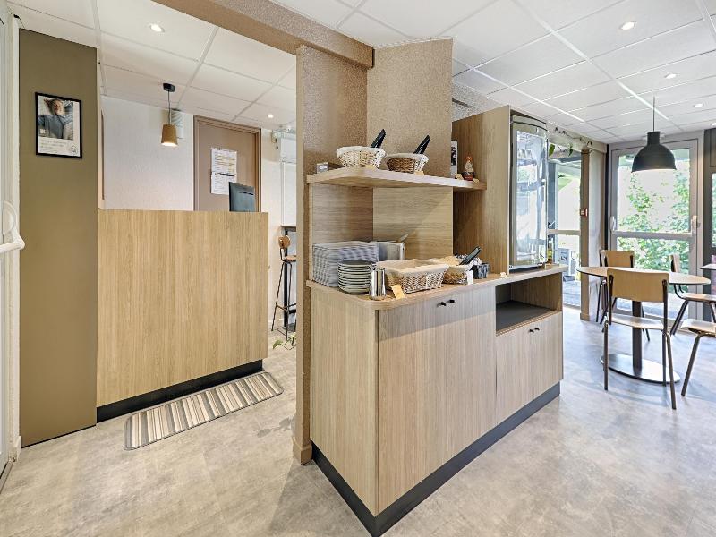 Premiere Classe Dreux image