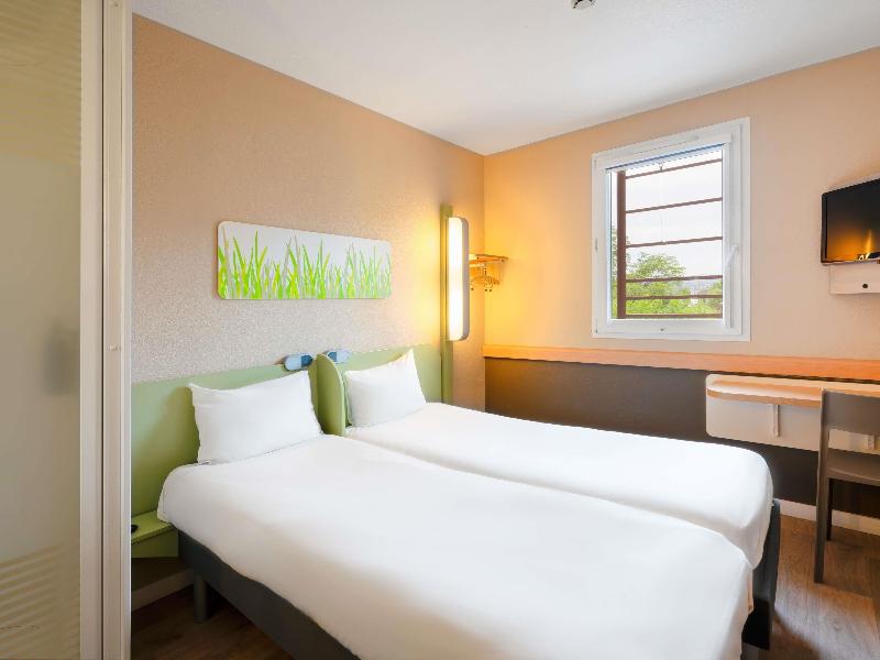 Ibis Budget Manosque Cadarache image