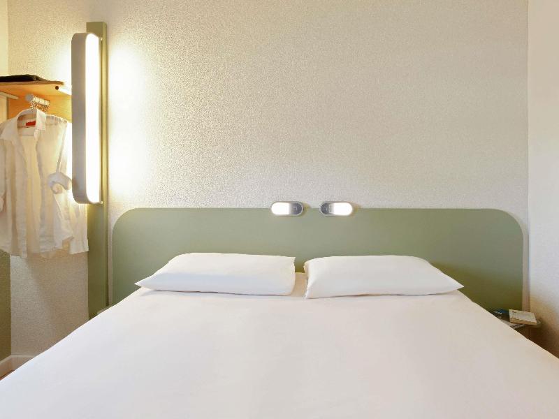 Ibis Budget Manosque Cadarache image