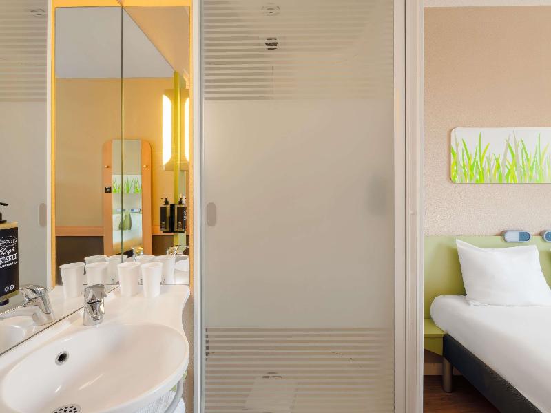 Ibis Budget Manosque Cadarache image