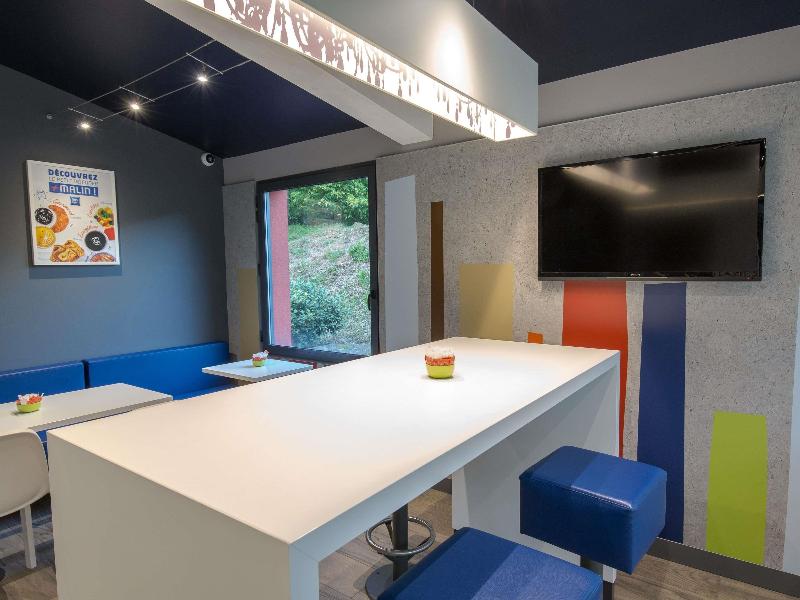 Ibis Budget Brignoles Provence Verte image