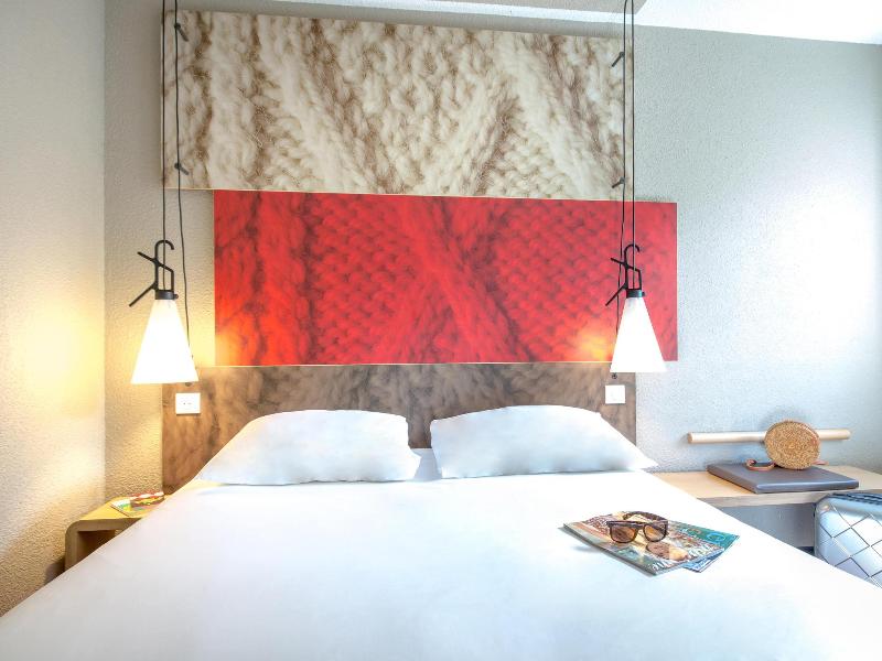 Ibis Budget Brignoles Provence Verte image
