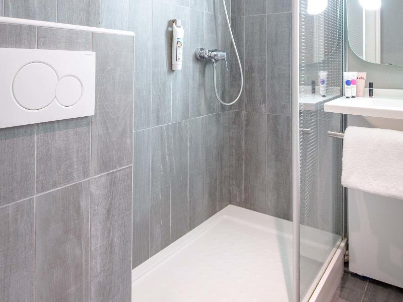 Ibis Budget Brignoles Provence Verte image