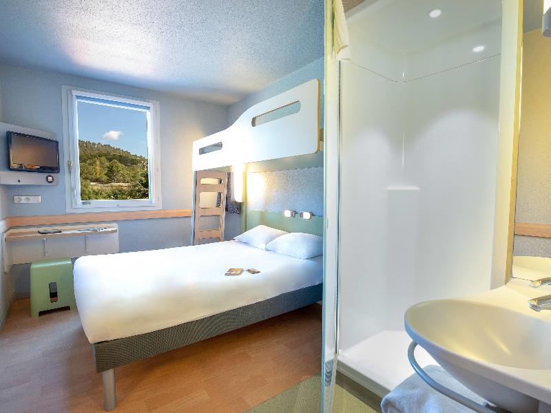 Ibis Budget Brignoles Provence Verte image