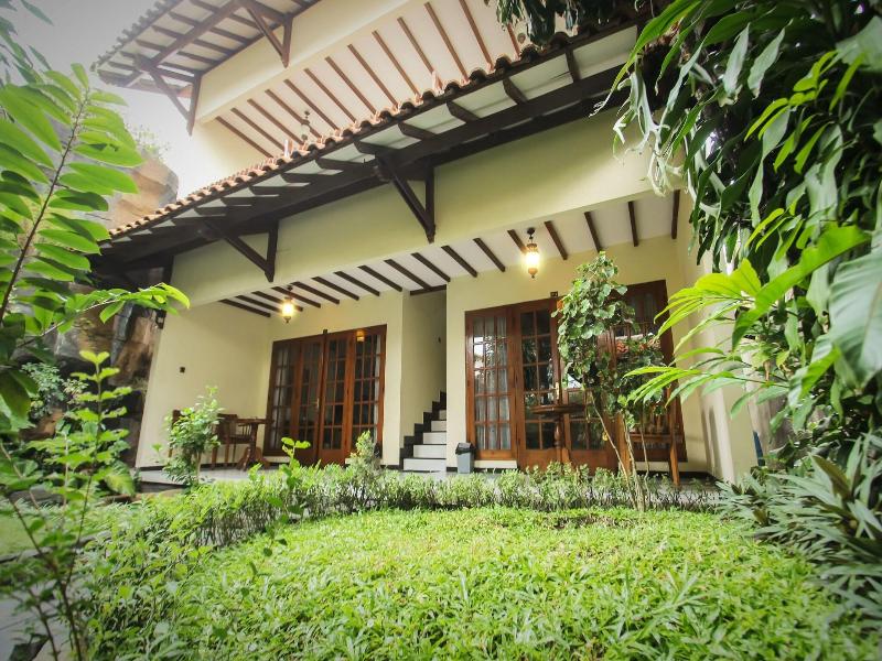 Duta Garden Boutique Villa image