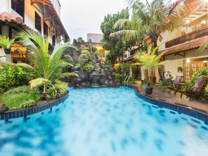 Duta Garden Boutique Villa image