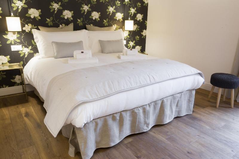 I Fiori De' Mario Suites image