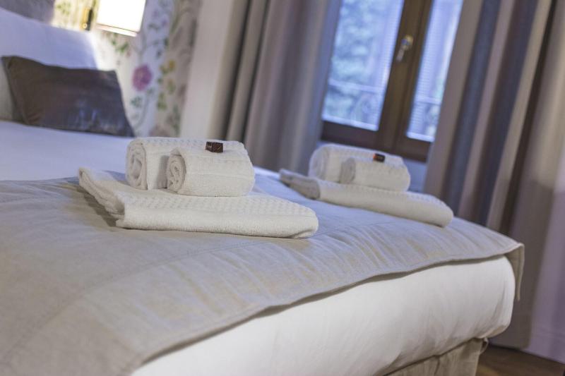 I Fiori De' Mario Suites image