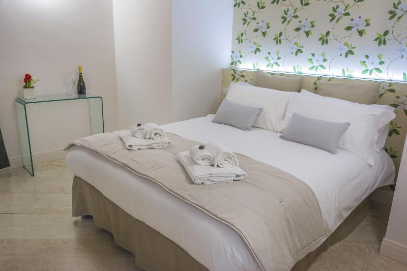 I Fiori De' Mario Suites image