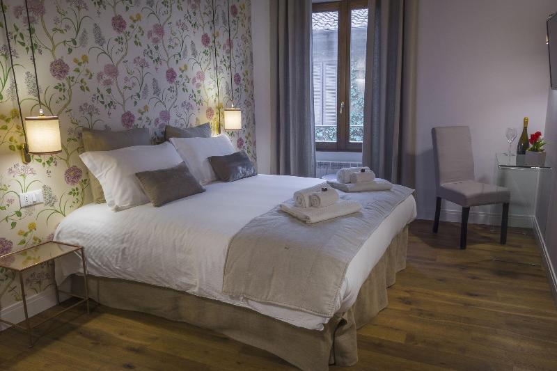 I Fiori De' Mario Suites image