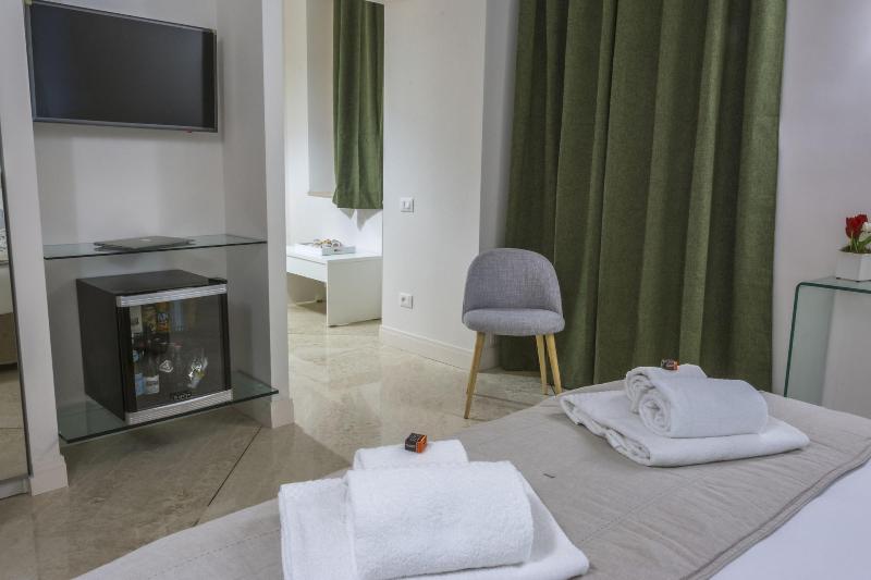 I Fiori De' Mario Suites image