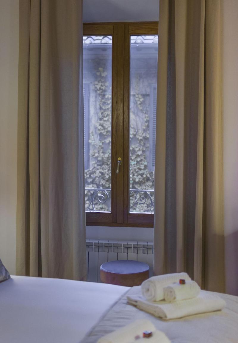I Fiori De' Mario Suites image