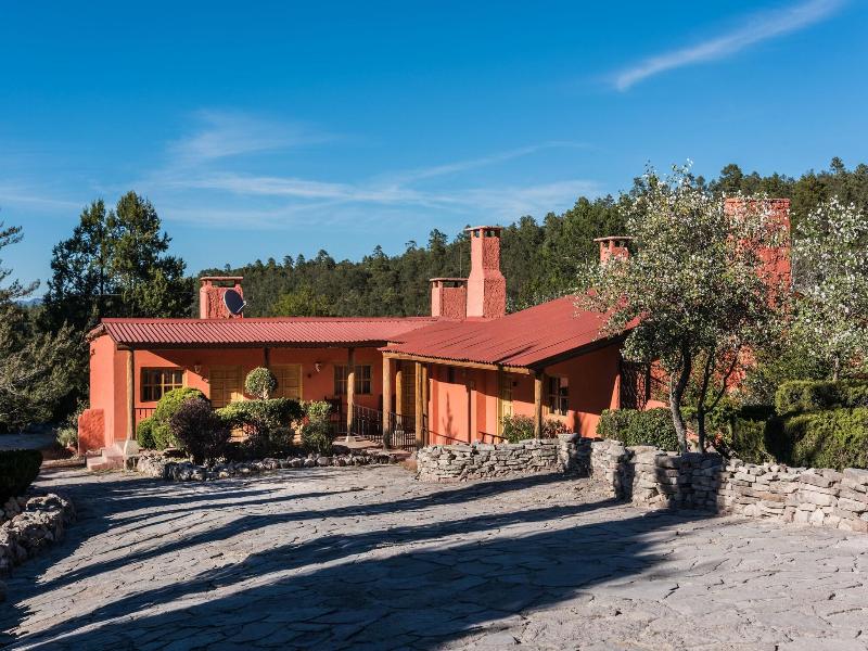 Hotel Barrancas Del Cobre image