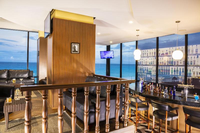 Crown Paradise Club Cancún Todo Incluido image
