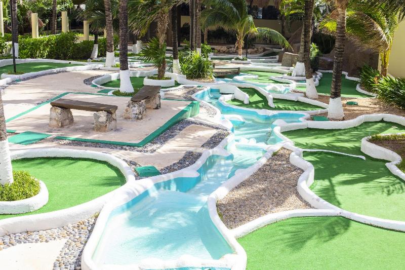 Crown Paradise Club Cancún Todo Incluido image