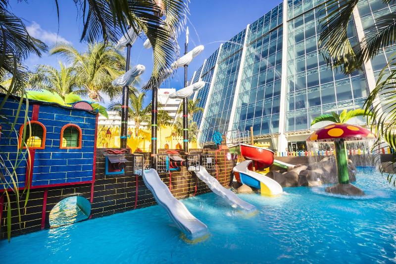 Crown Paradise Club Cancún Todo Incluido image