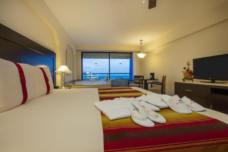 Crown Paradise Club Cancún Todo Incluido image