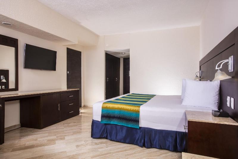 Crown Paradise Club Cancún Todo Incluido image