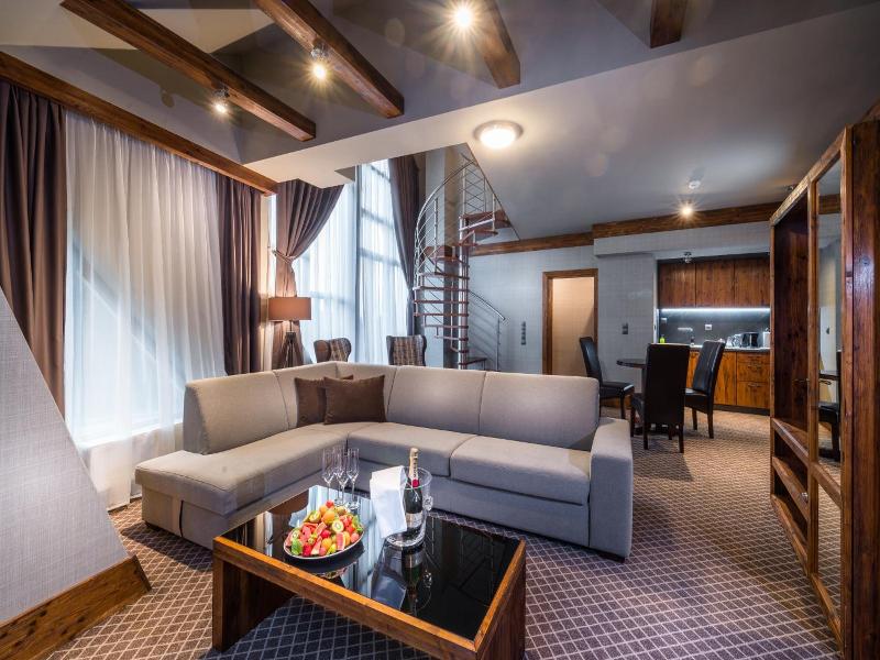 Hotel Pošta image