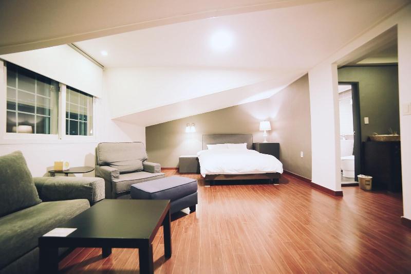 Jinwoo Residence image