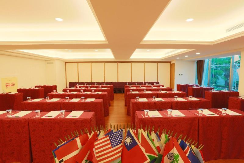 Happiness Inn Hotel, New Taipei City image