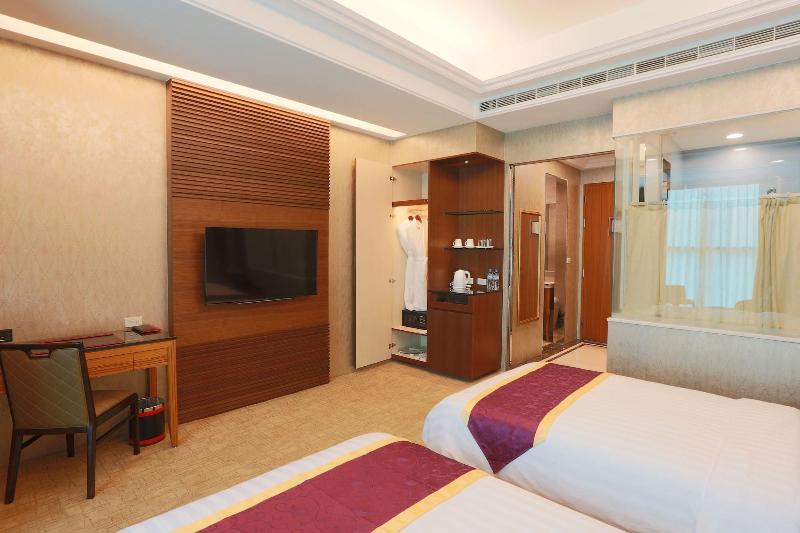 Happiness Inn Hotel, New Taipei City image
