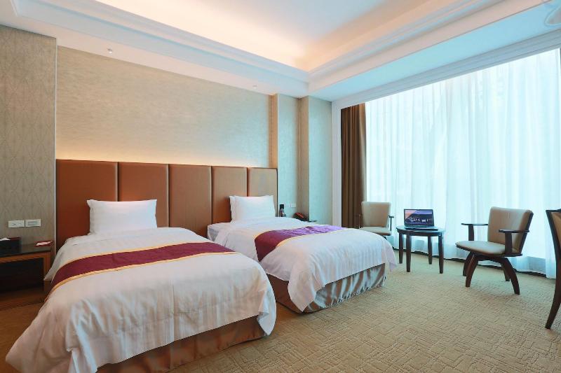 Happiness Inn Hotel, New Taipei City image