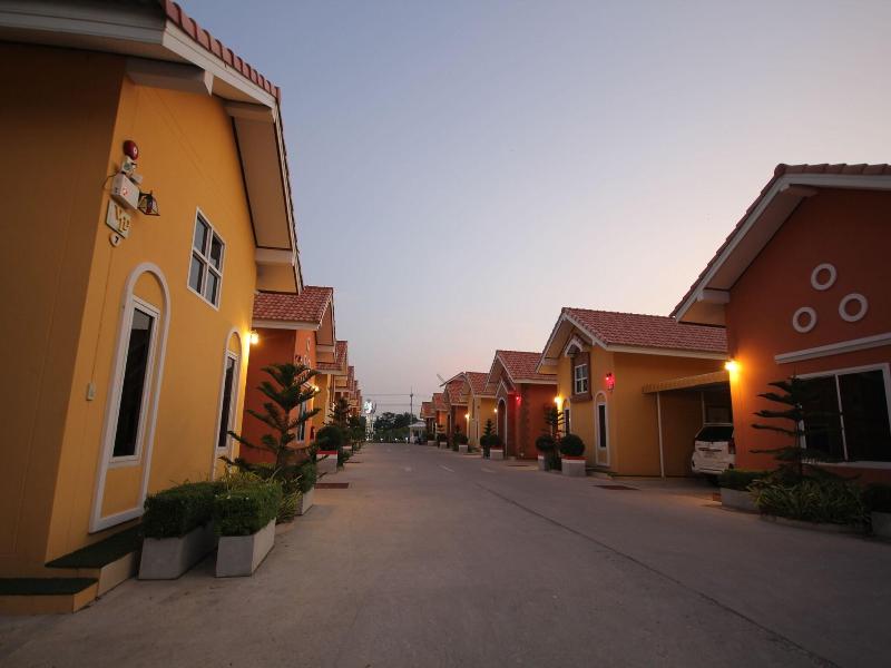 Windsor Park And Resort