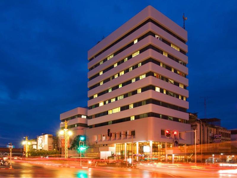 Thumrin Hotel image