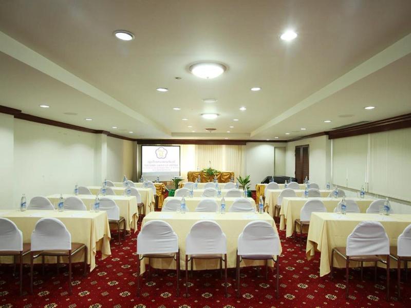Thumrin Hotel