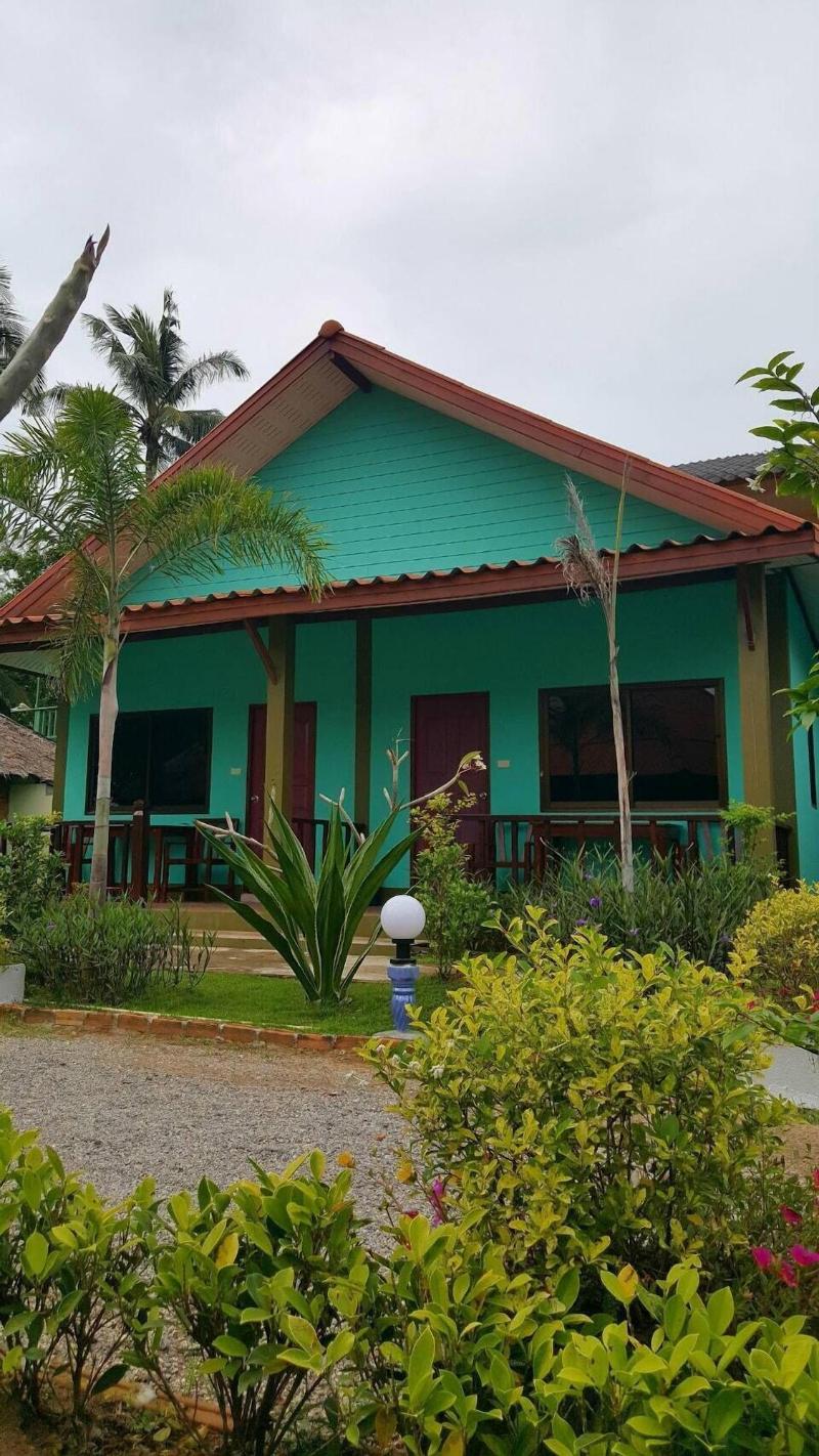 Lanta L.D. Beach Bungalows image