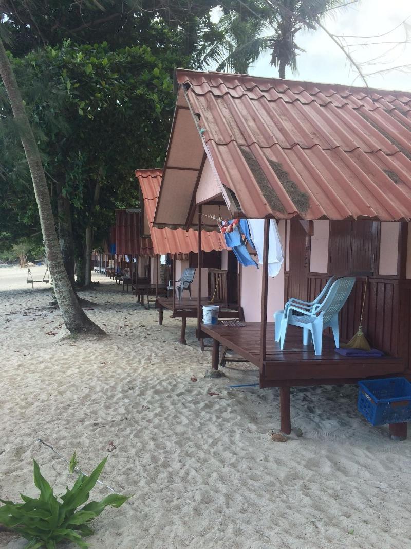 Bottle Beach 2 Bungalows — general view